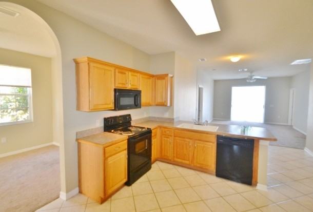 10315 Tecoma Dr - Photo 3 of 15