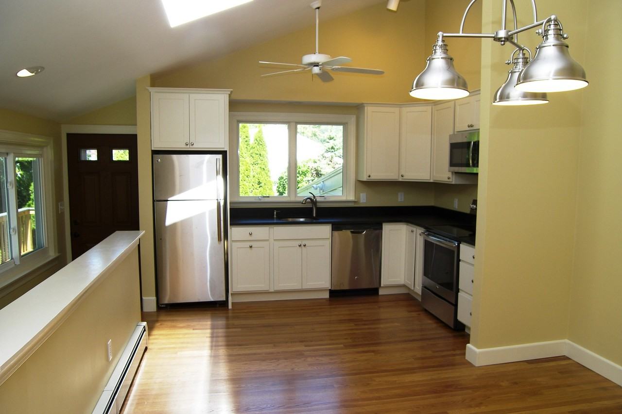 88 Great Rd - Photo 2 of 12