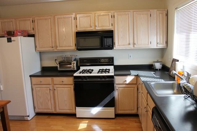 108 Steeplechase Dr - Photo 2 of 9