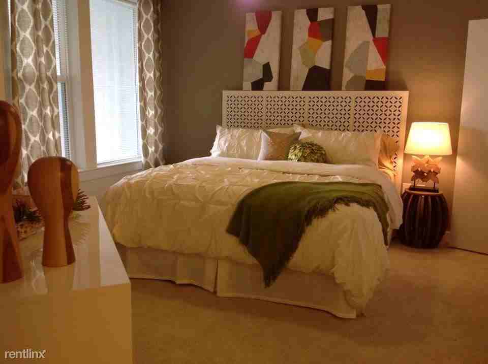 5425 Burnet Rd - Photo 2 of 17
