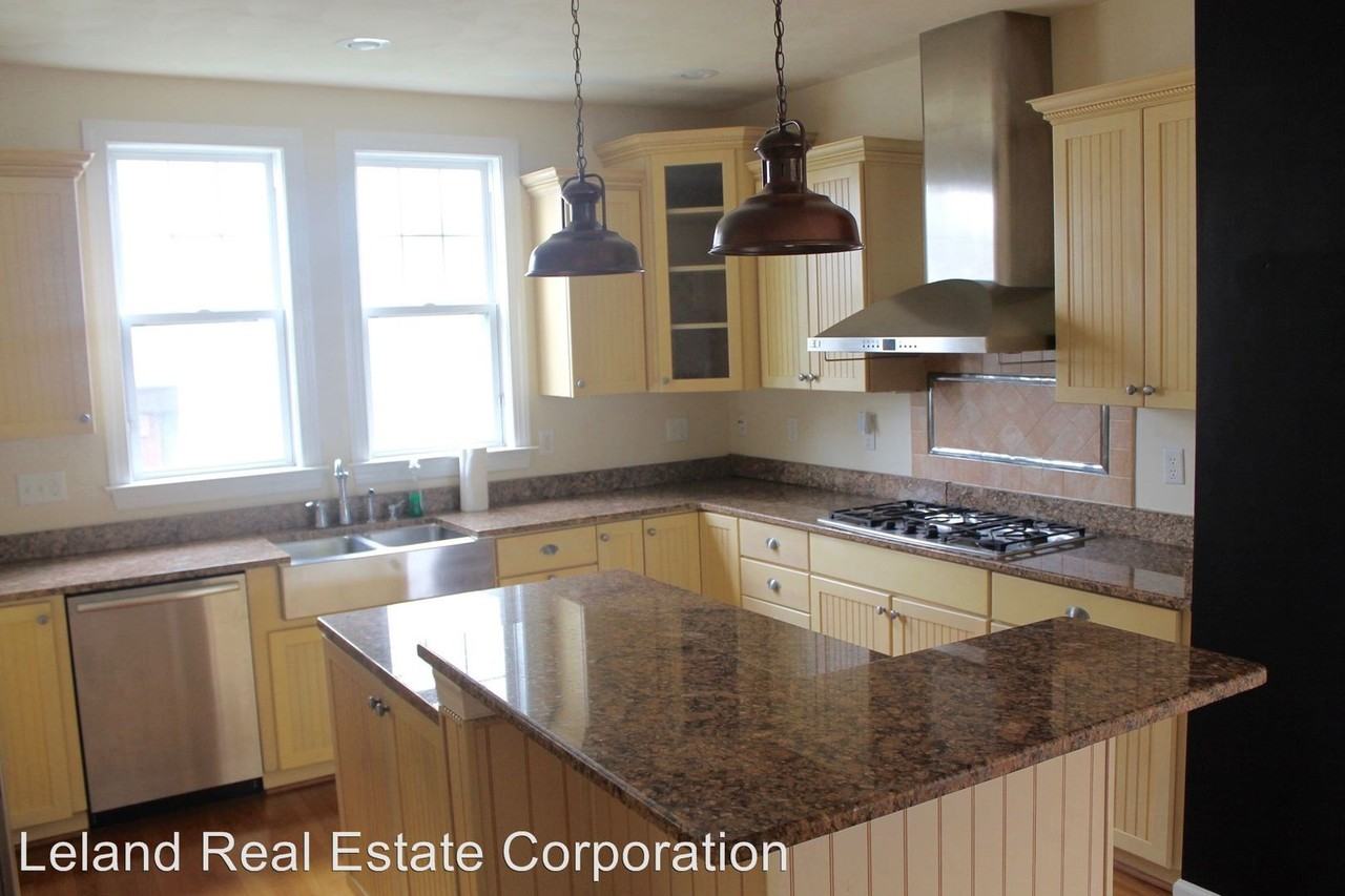 10 Caribbean Ave - Photo 3 of 26