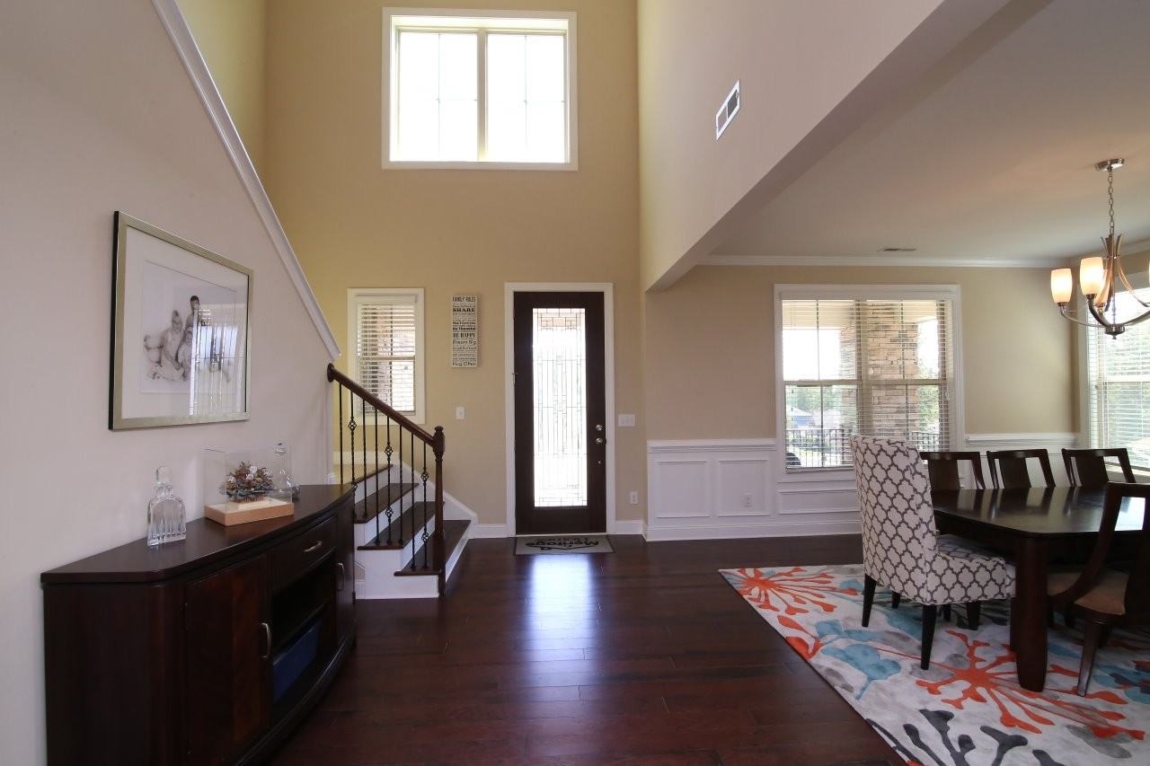 41 Bridgewater Ct - Photo 3 of 15