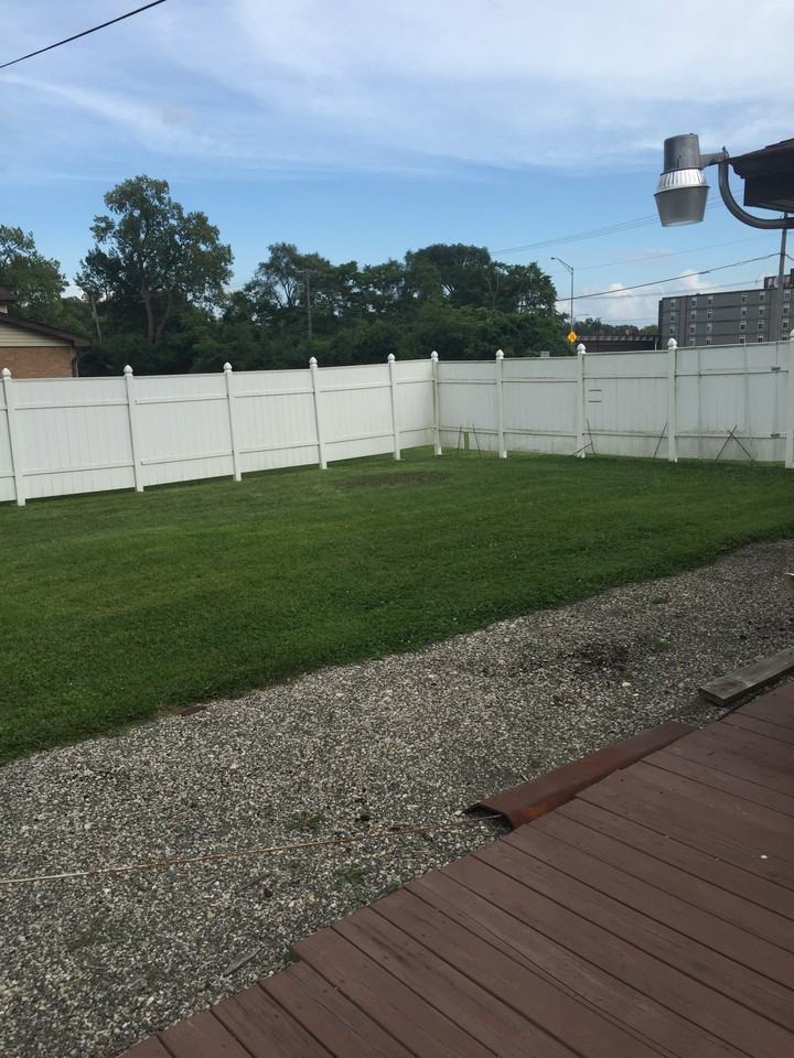 15333 Dante Ave - Photo 3 of 5