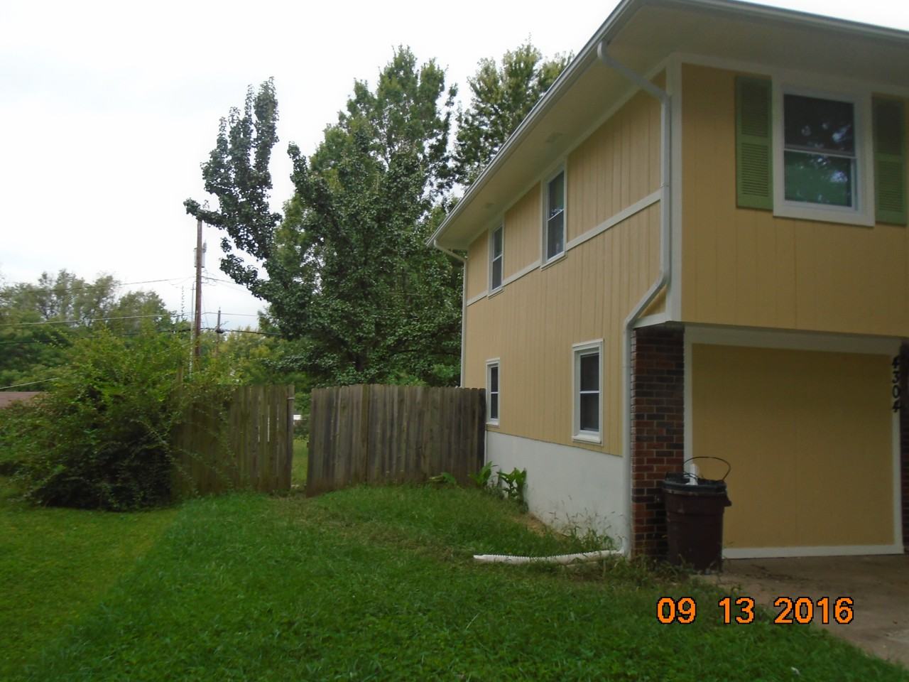 4304 S Osage St - Photo 2 of 24