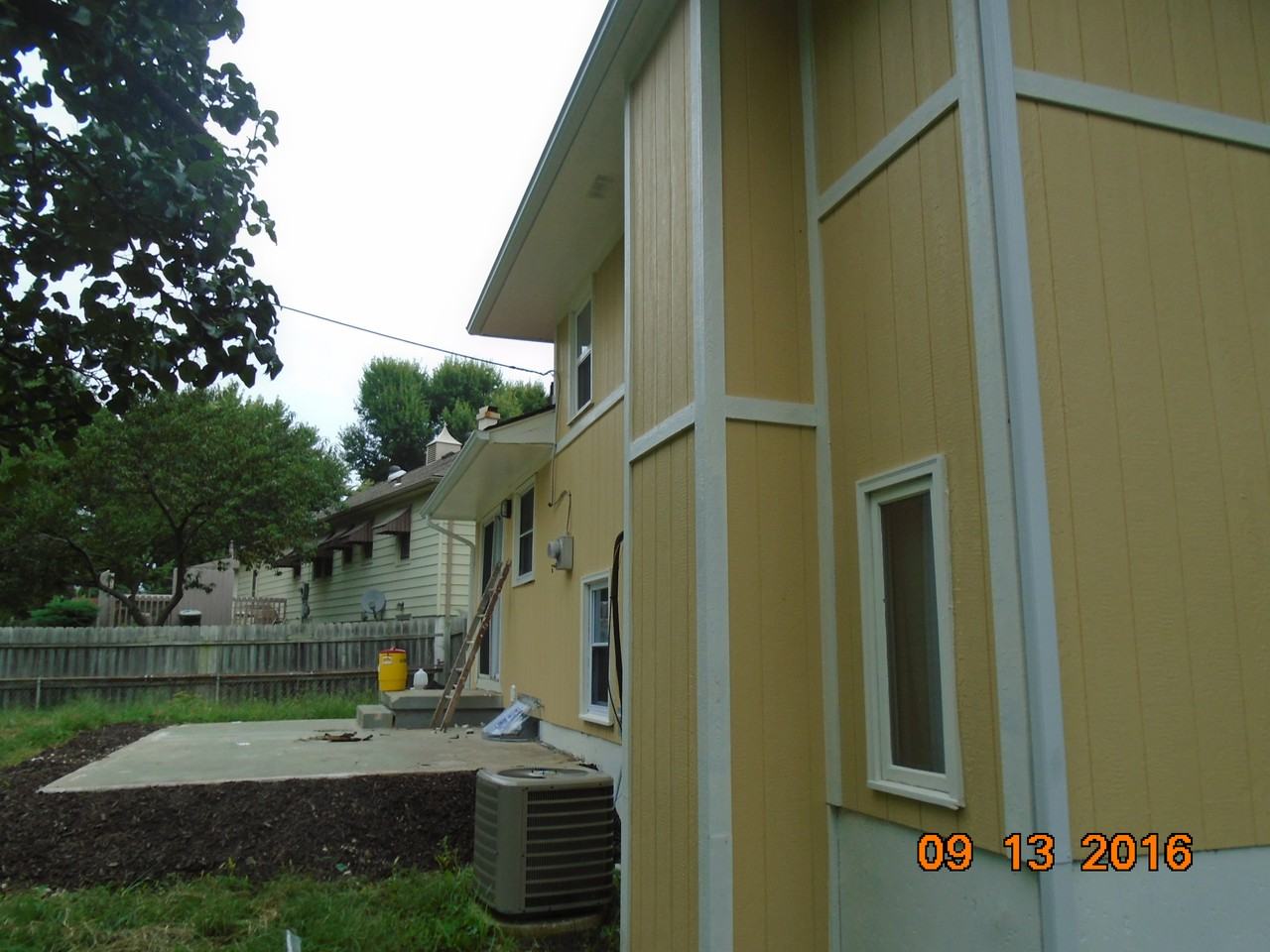 4304 S Osage St - Photo 3 of 24