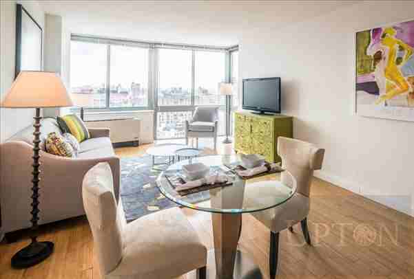 Sixth Ave B & W W 27th & W 28th St