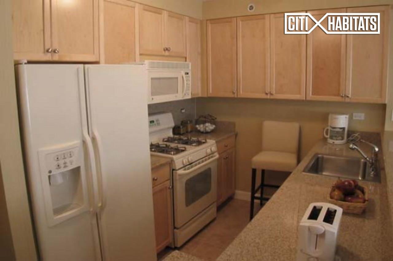 E 102nd St #108 - Photo 2 of 4