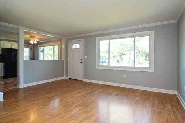 21057 W Marion Ave - Photo 2 of 15