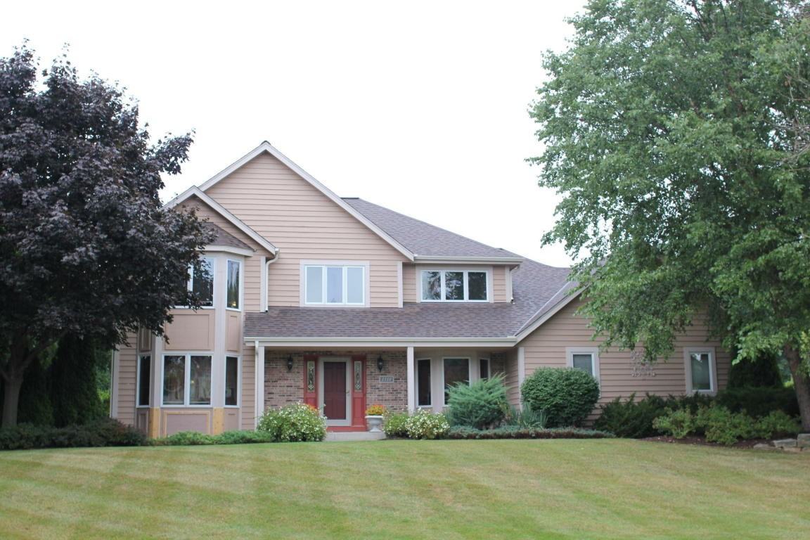 1310 Shelly Ln - Photo 2 of 23