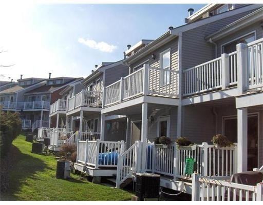 61 Breakwater Dr #61 - Photo 3 of 5