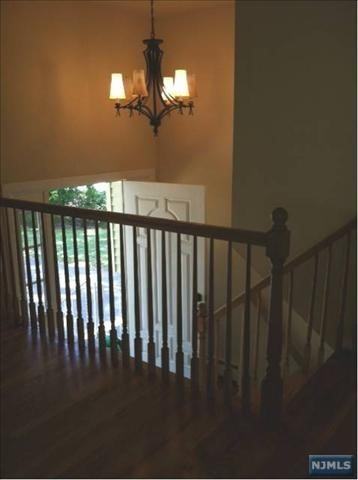 964 Crystal Lake Terrace - Photo 2 of 8