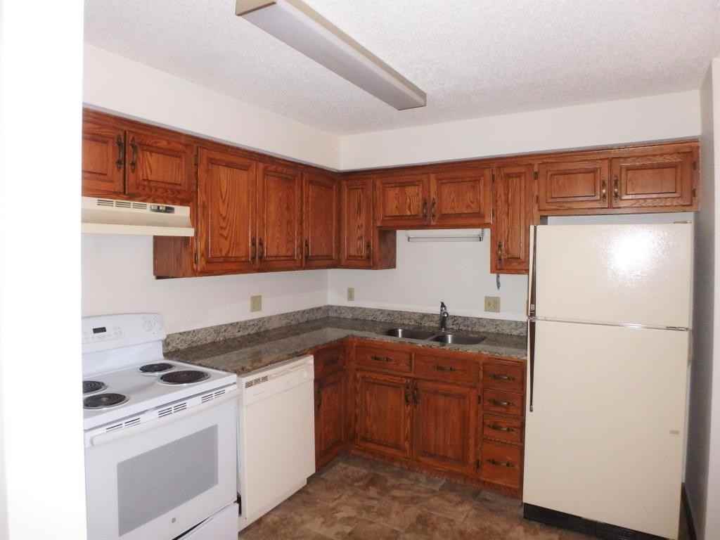 Gauvette Park Apartments - Photo 3 of 8