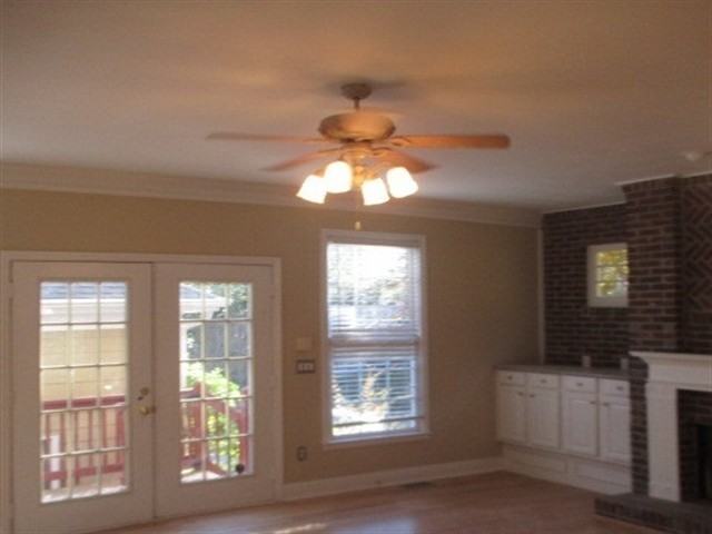 1450 Sylvan Cir NE - Photo 2 of 3