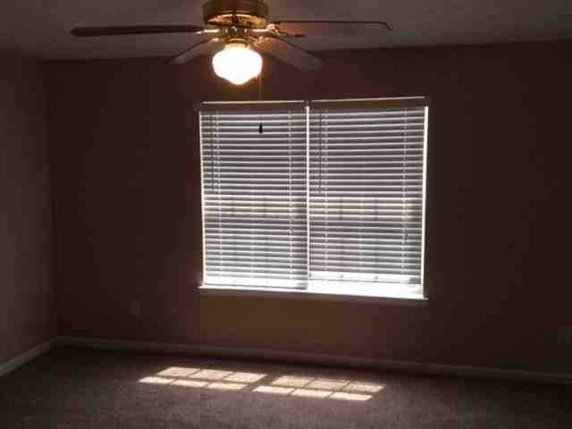 409 Kirkland Dr - Photo 3 of 8