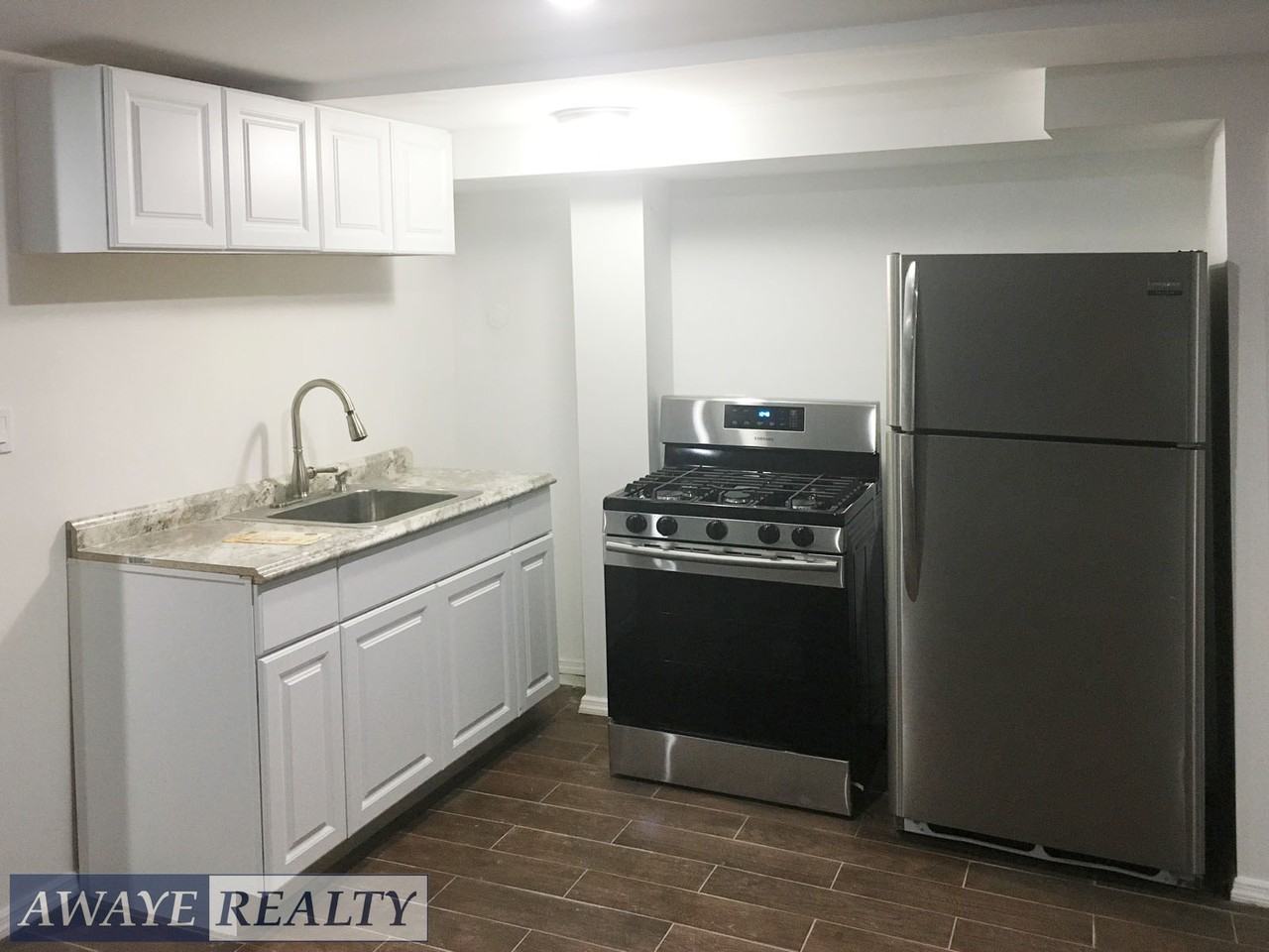 190 Minna Street - Photo 2 of 9