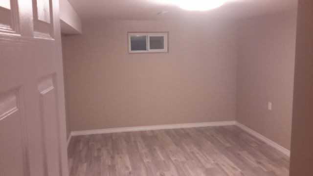 585 Tedwyn Drive - Photo 3 of 9