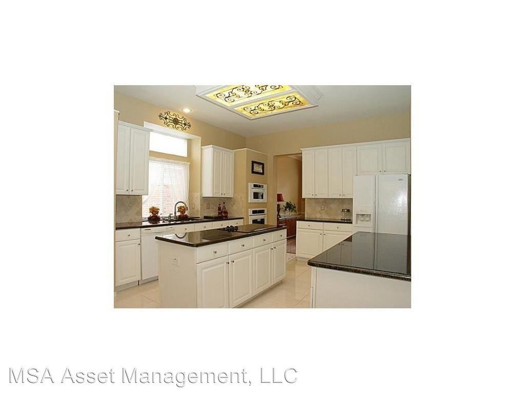 1220 Sonoma Dr - Photo 3 of 13