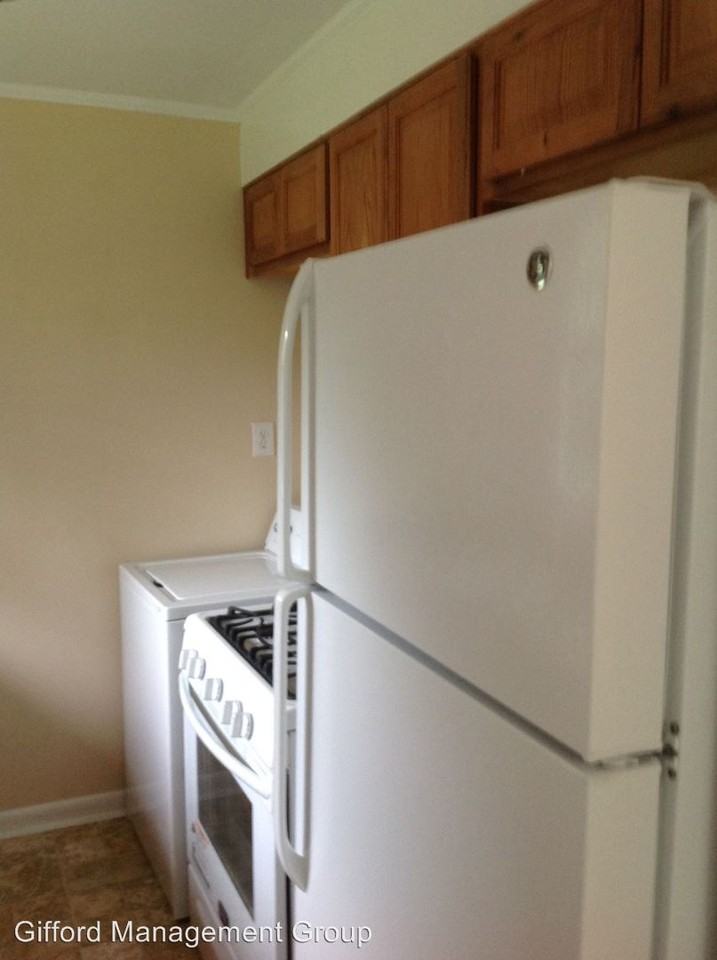 1926 N Lakeland Dr - Photo 3 of 7