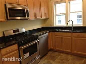 65 Conwell Ave #1A