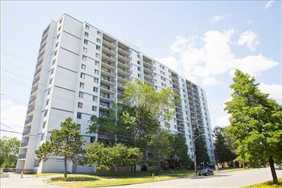 370 McCowan Rd, Toronto, ON M1J 1J3 3 Bedroom Apartment ...