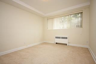 19-25 Strathcona Ave - Photo 3 of 5