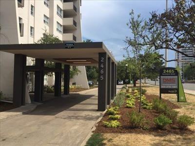 2465 Hurontario St - Photo 2 of 17