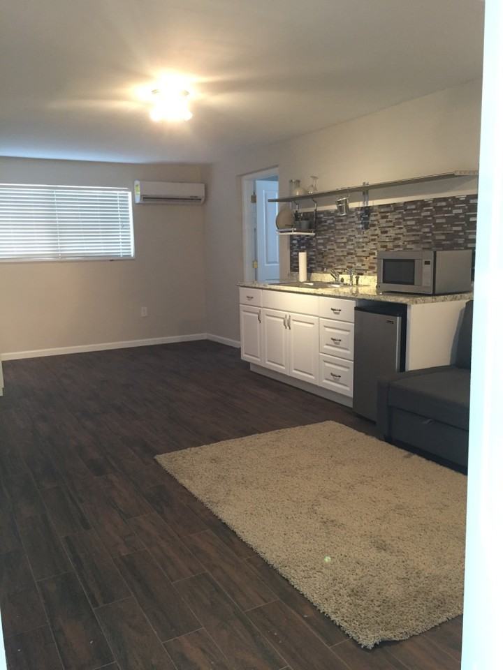 411 South 56th Terrace - Photo 2 of 6