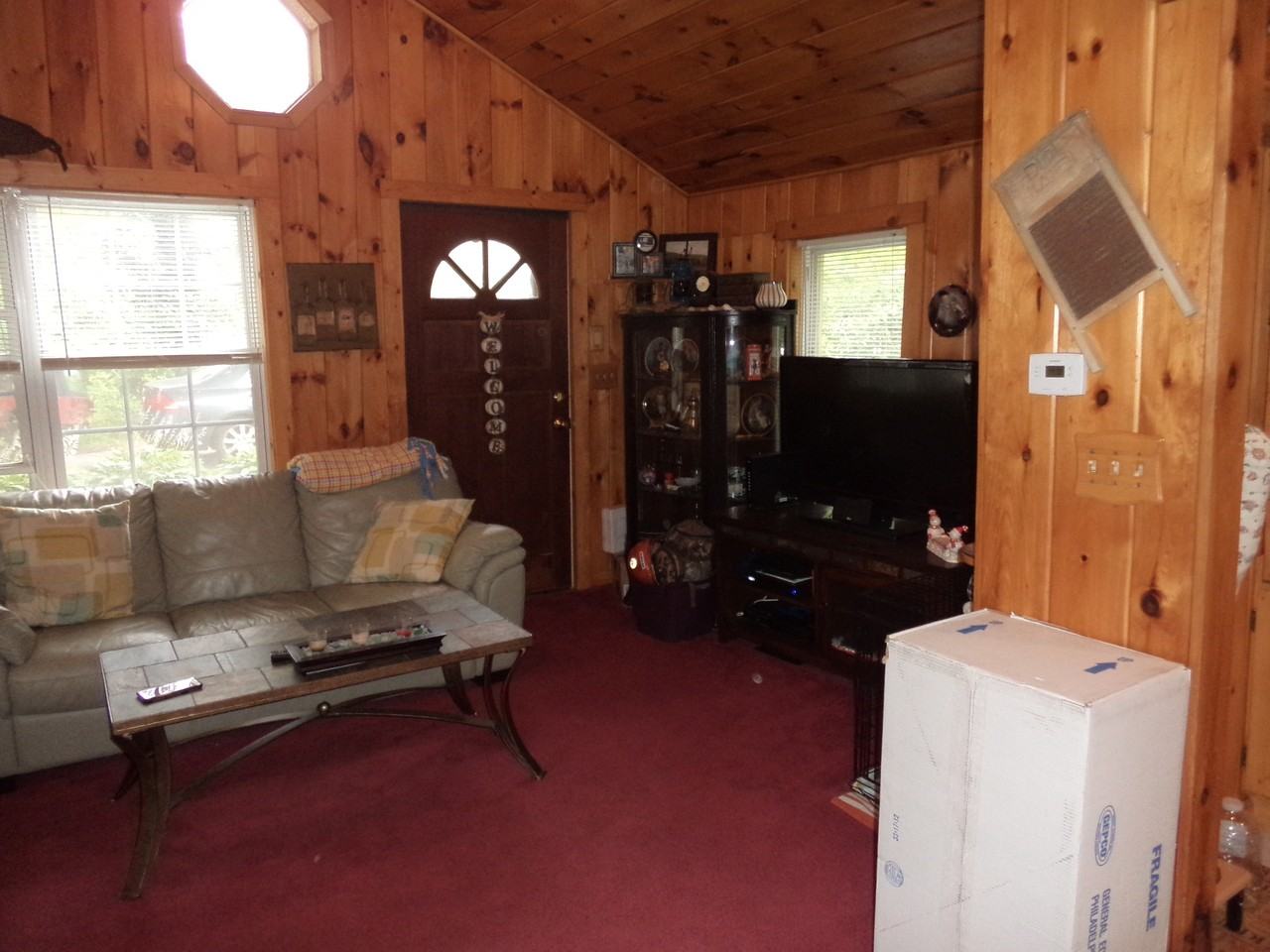 42 Richard Rd - Photo 3 of 12