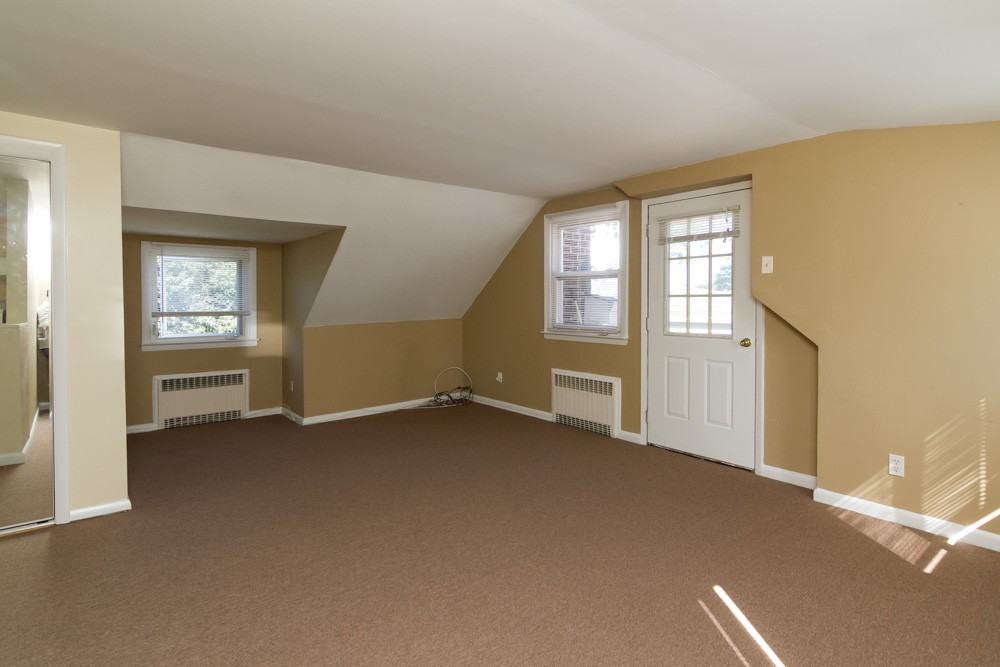 8 Springdale Ave - Photo 2 of 12