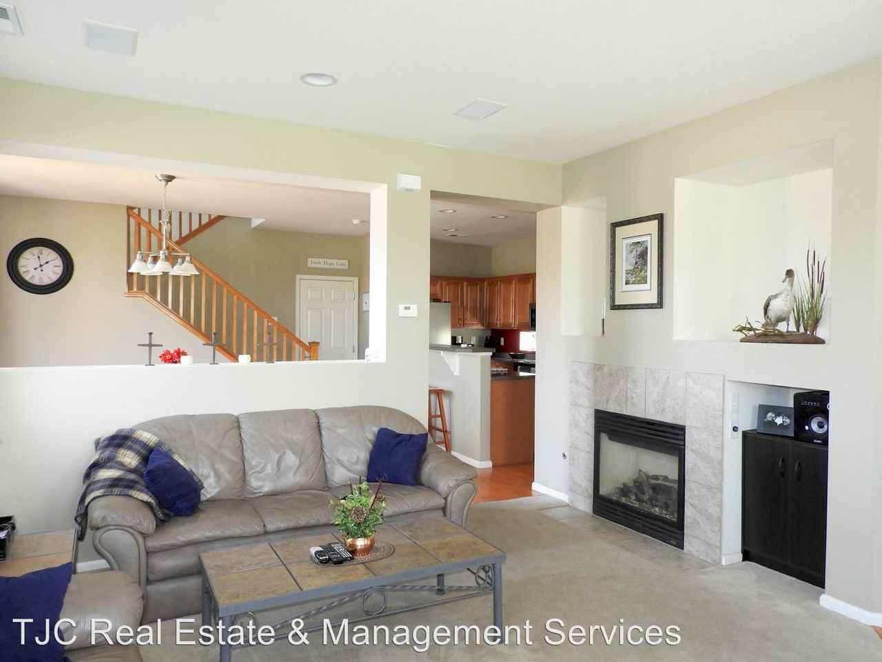 2547 Central Park Blvd - Photo 3 of 21