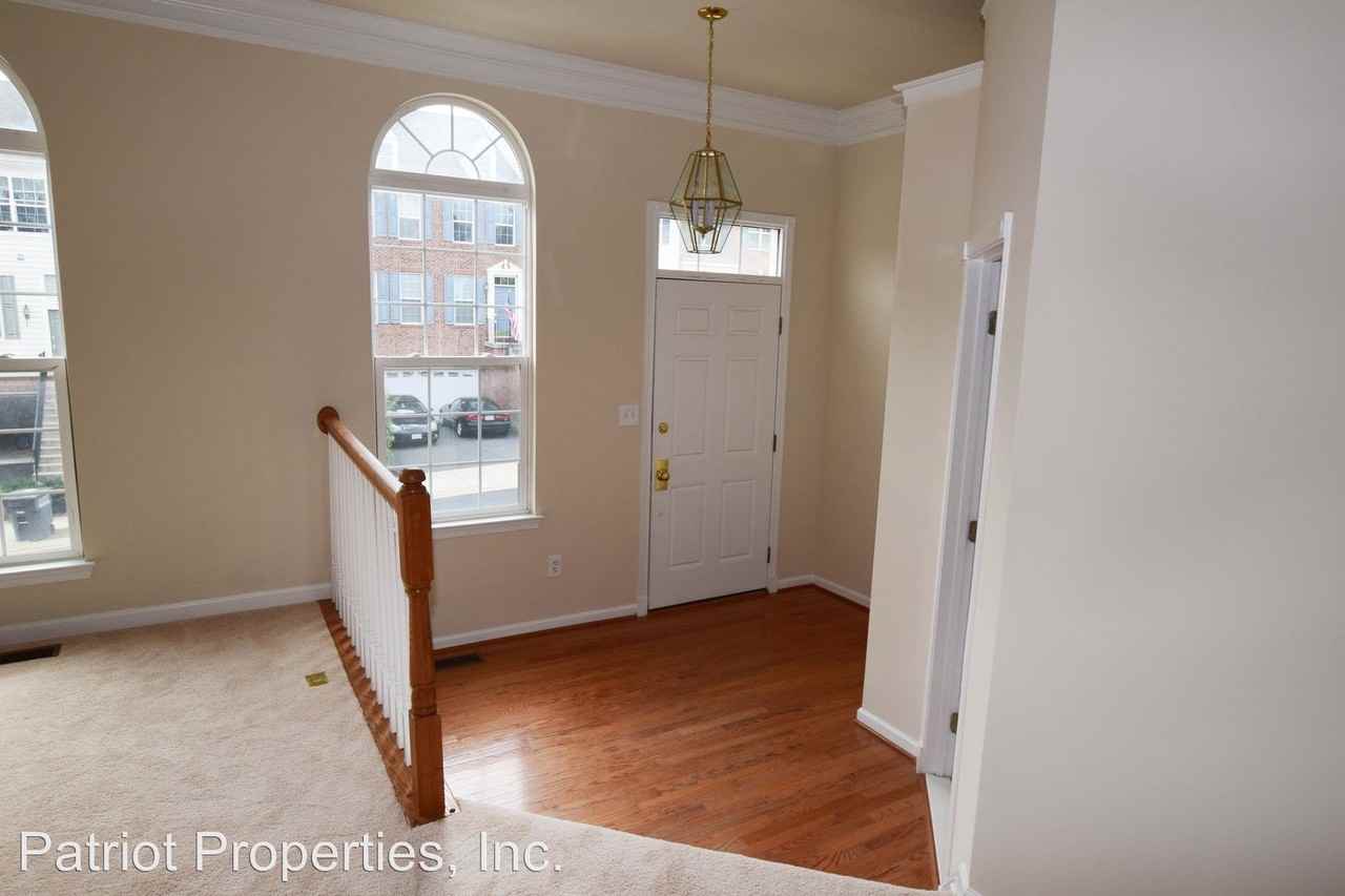 20139 Prairie Dunes Terrace - Photo 2 of 5