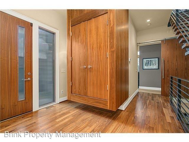 2034 8th Ave N - Photo 3 of 24