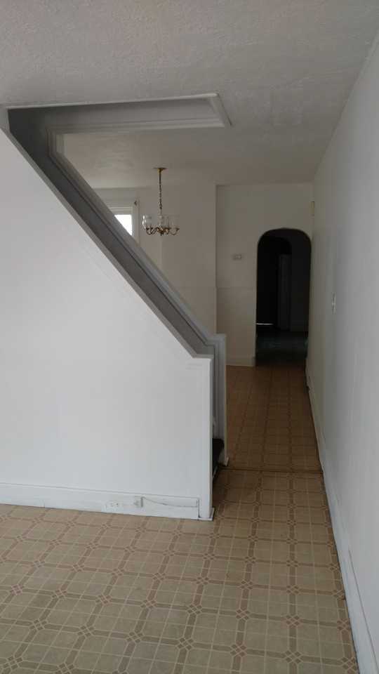 924 Wright St - Photo 3 of 10