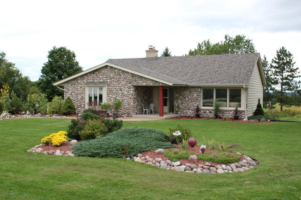 1540 Golden Dr - Photo 3 of 24