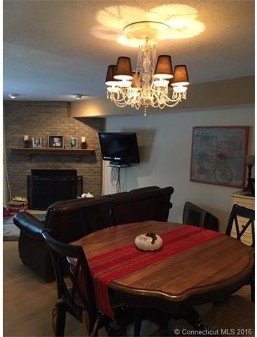 20 Wolf Hill Rd #3B - Photo 3 of 15