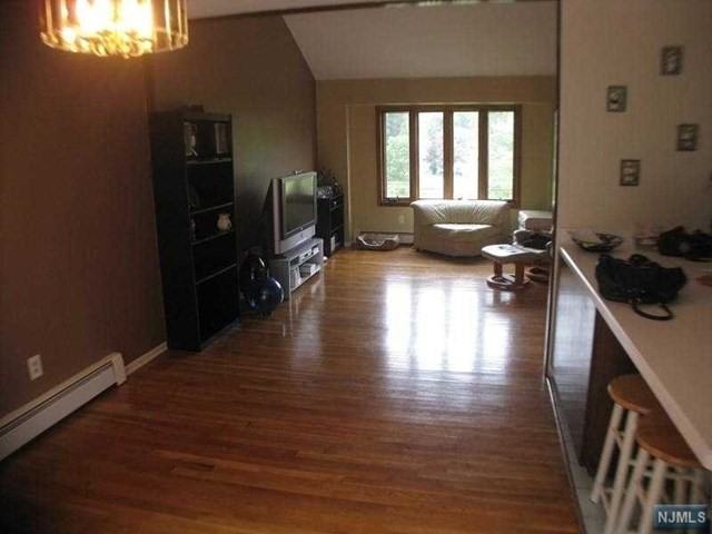 30 Rogers Dr - Photo 3 of 20