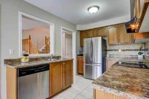 7 Bonello Crescent - Photo 2 of 20