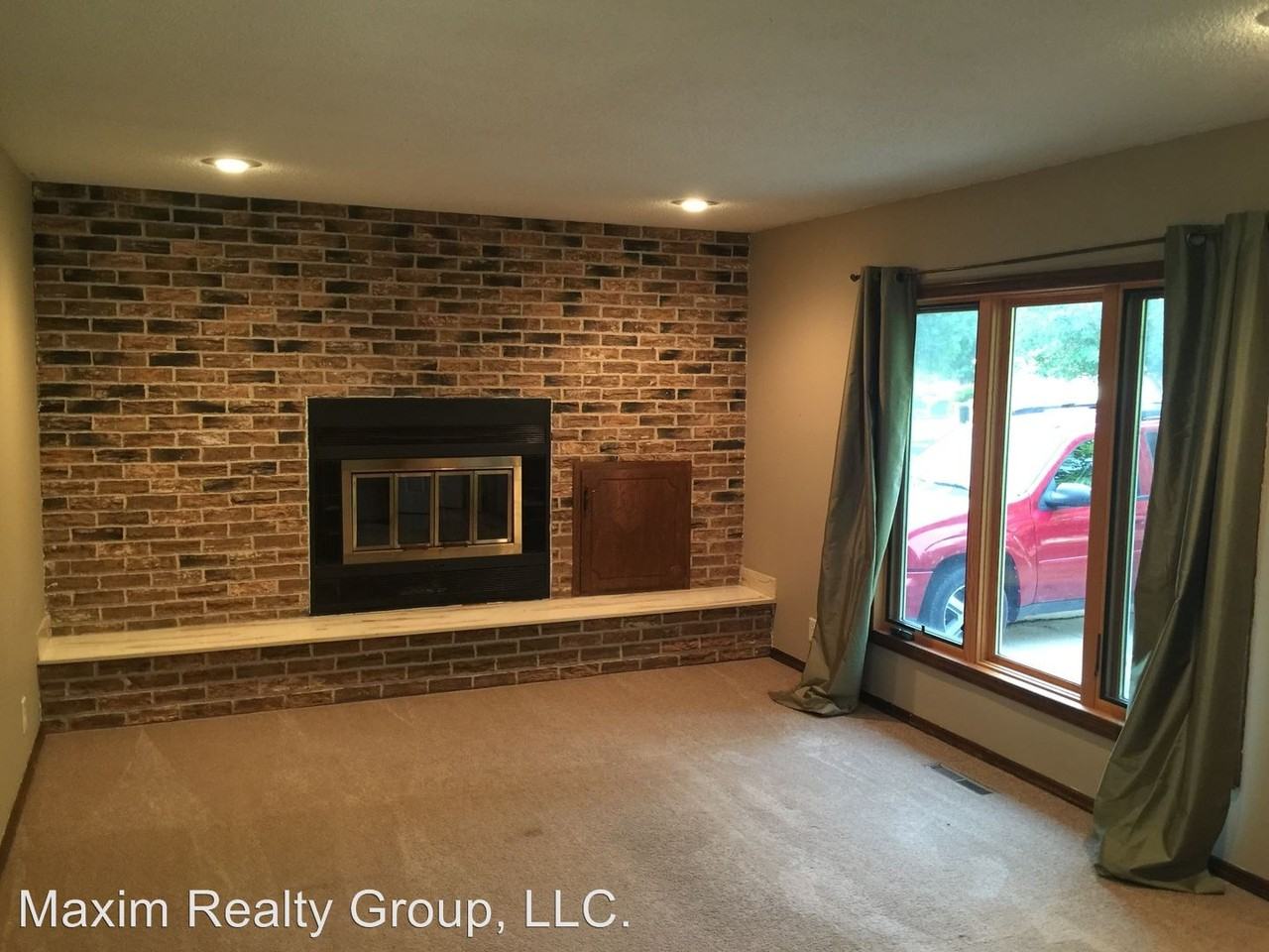 28564 Potter St - Photo 2 of 14