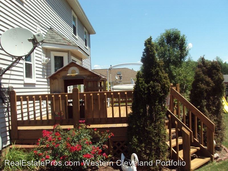 3342 Shelly Dr - Photo 2 of 34