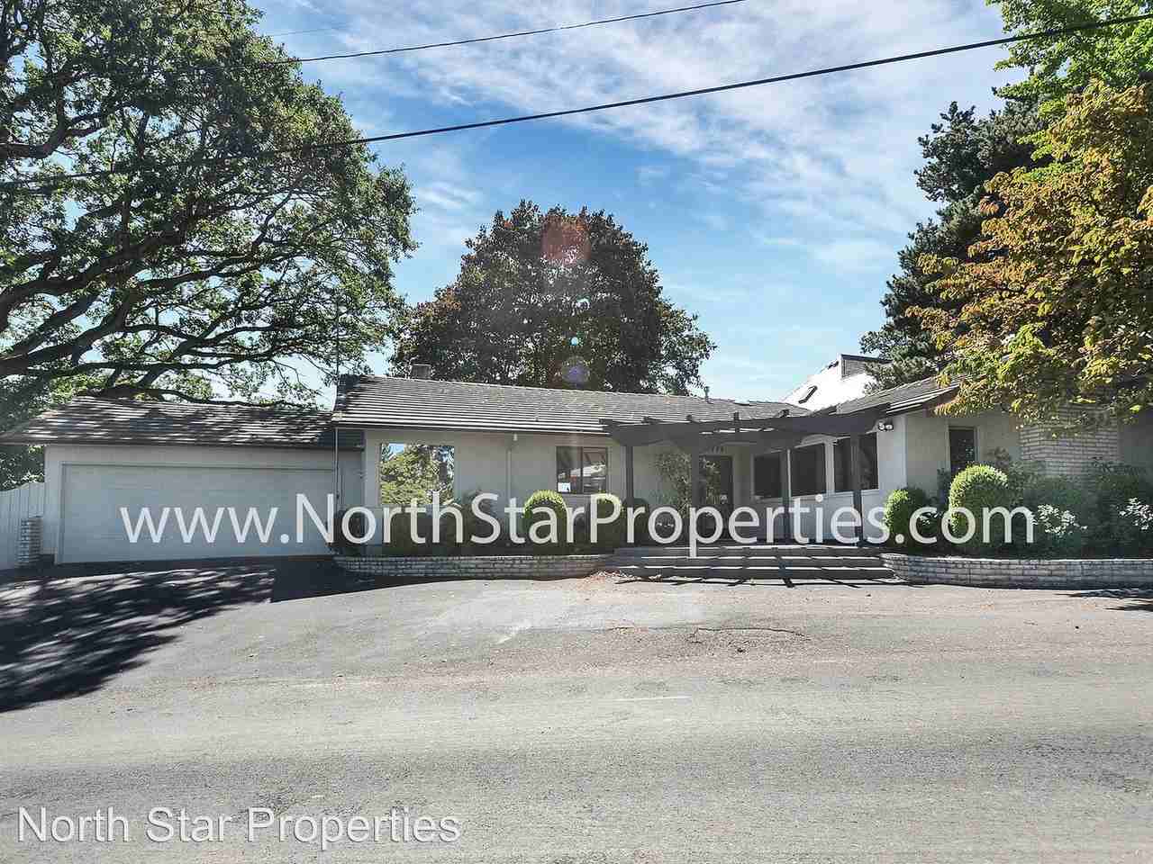 1774 Ridgecrest Dr - Photo 3 of 34