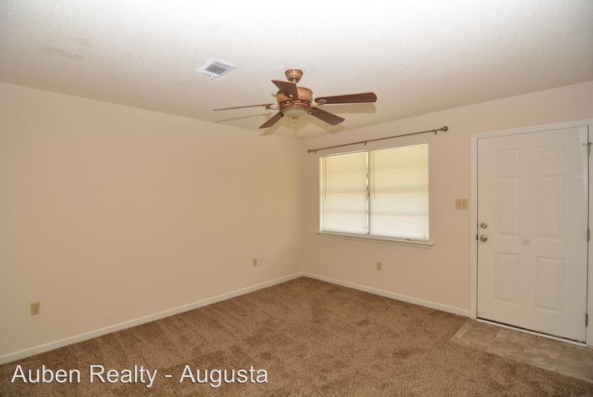 3648 Alene Cir - Photo 3 of 17