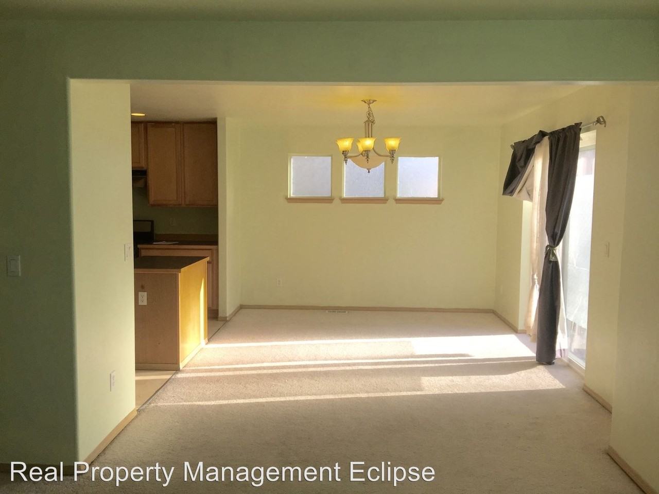 153 Glennwood Pl NE - Photo 2 of 14