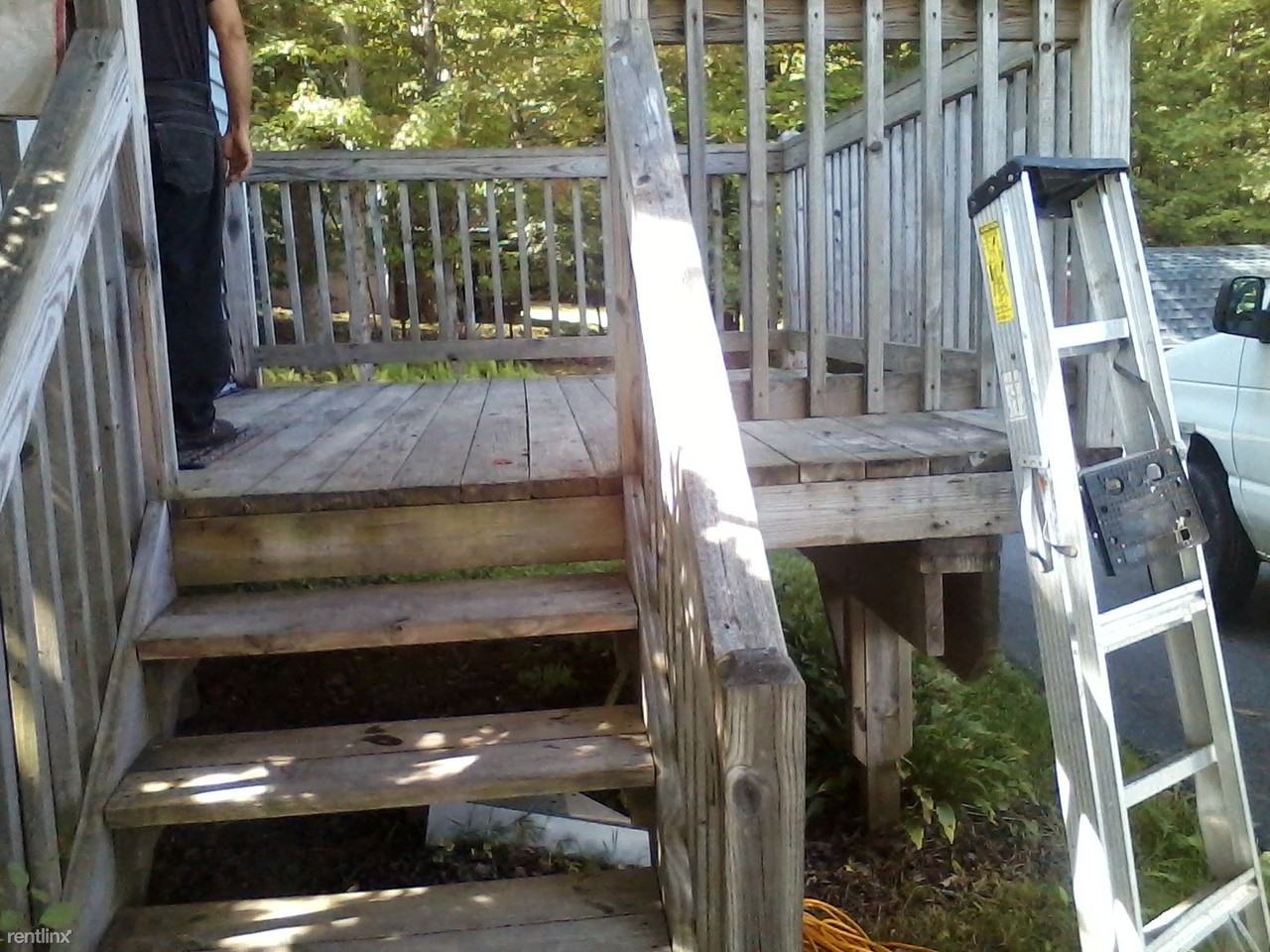 163 Carrier St - Photo 3 of 10