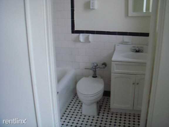 Cambridge Apartments - Photo 3 of 9