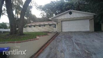 6301 Holiday Hill Ln - Photo 2 of 6