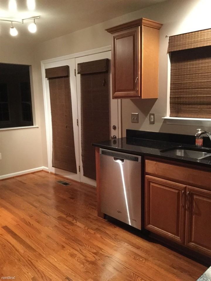 9239 Stephanie St - Photo 3 of 16