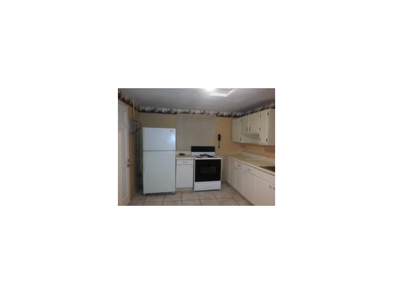 231 SW 7th Ct - Photo 2 of 14