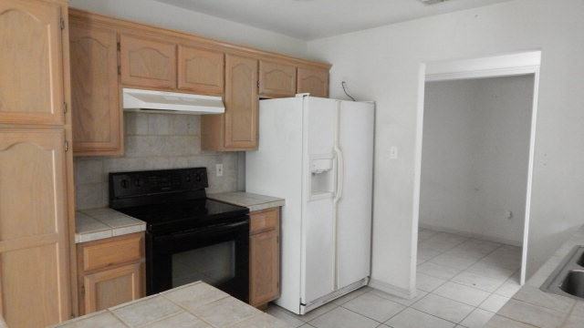 3508 N 34th St - Photo 2 of 17