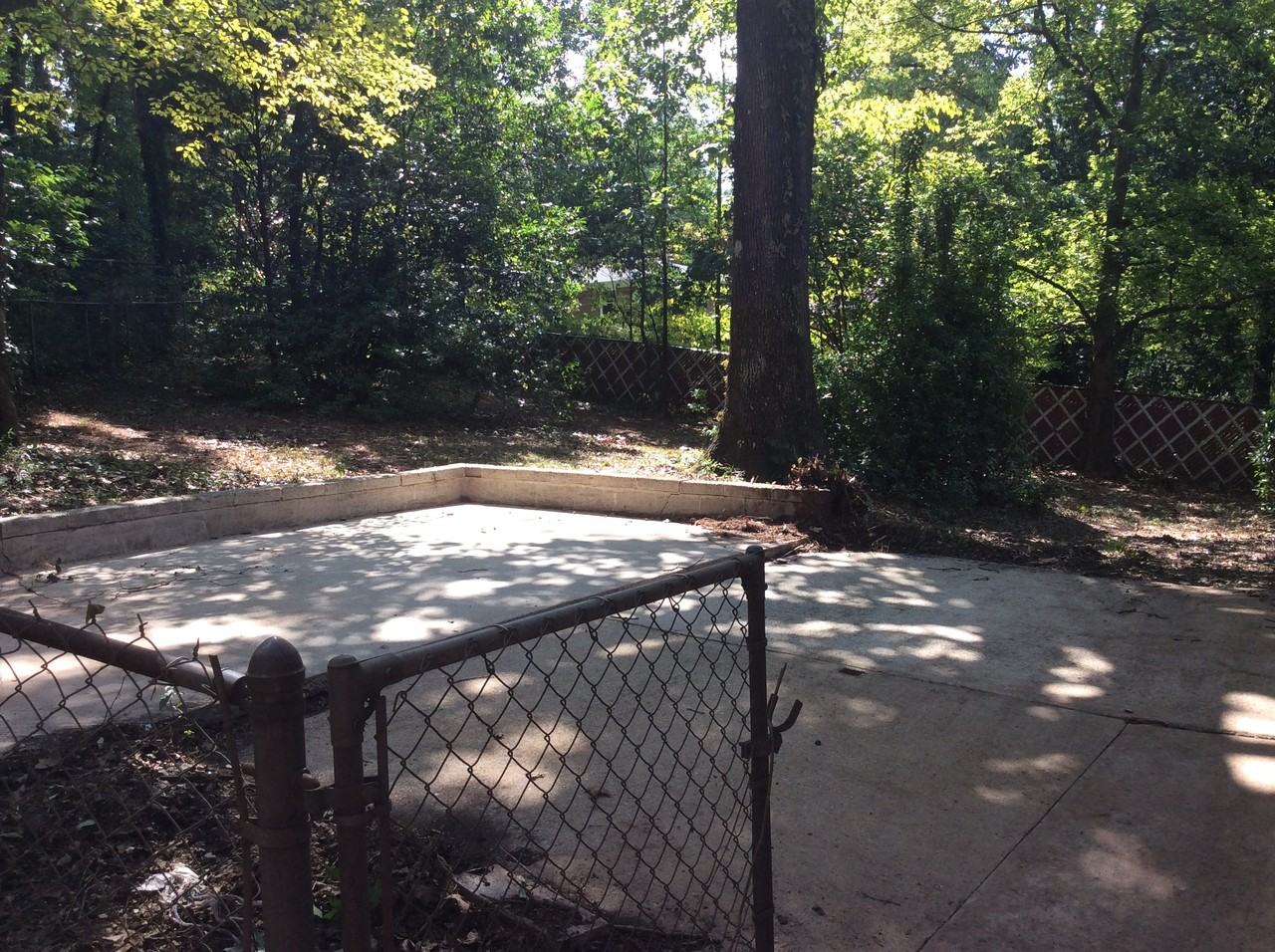 709 Conover Dr - Photo 3 of 11