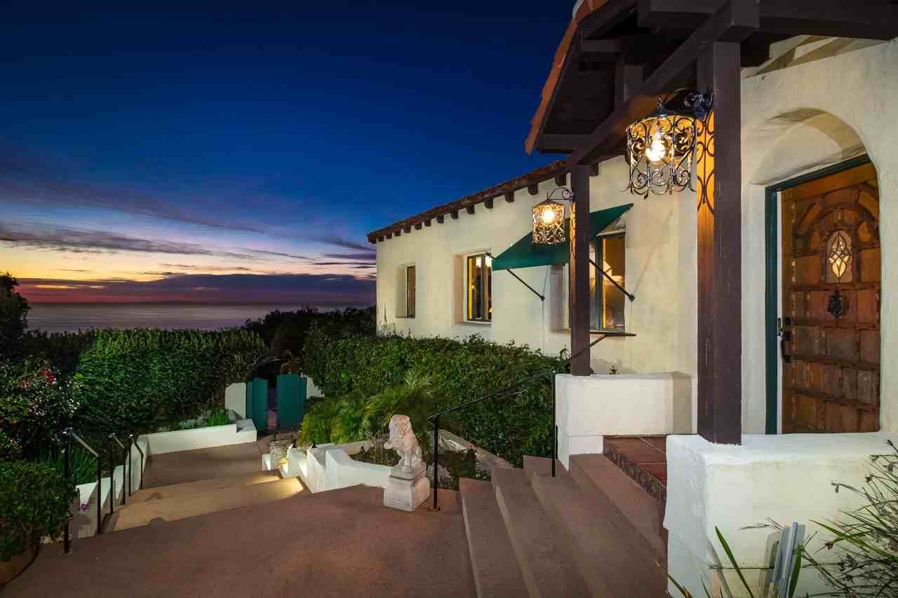 7295 Country Club Dr - Photo 3 of 25